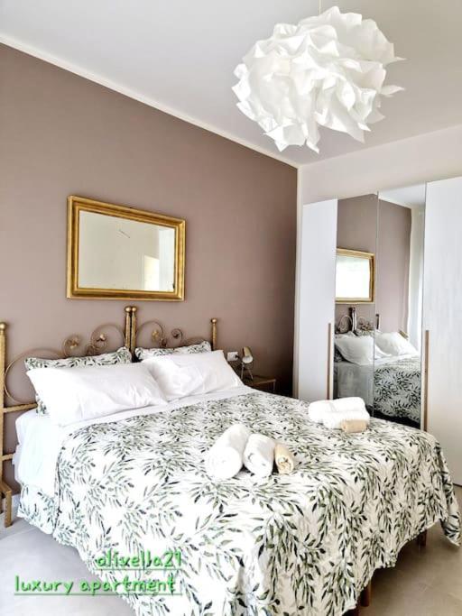 Olivella21 Luxury Apartment Montesanto Napels Buitenkant foto