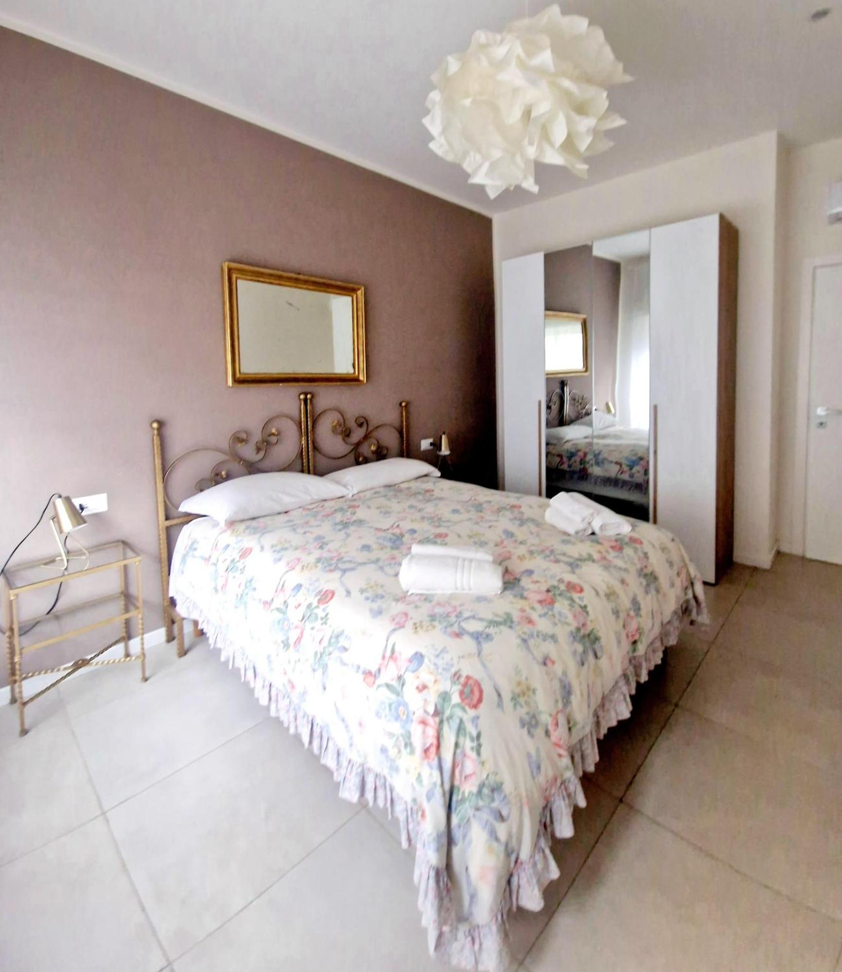 Olivella21 Luxury Apartment Montesanto Napels Buitenkant foto